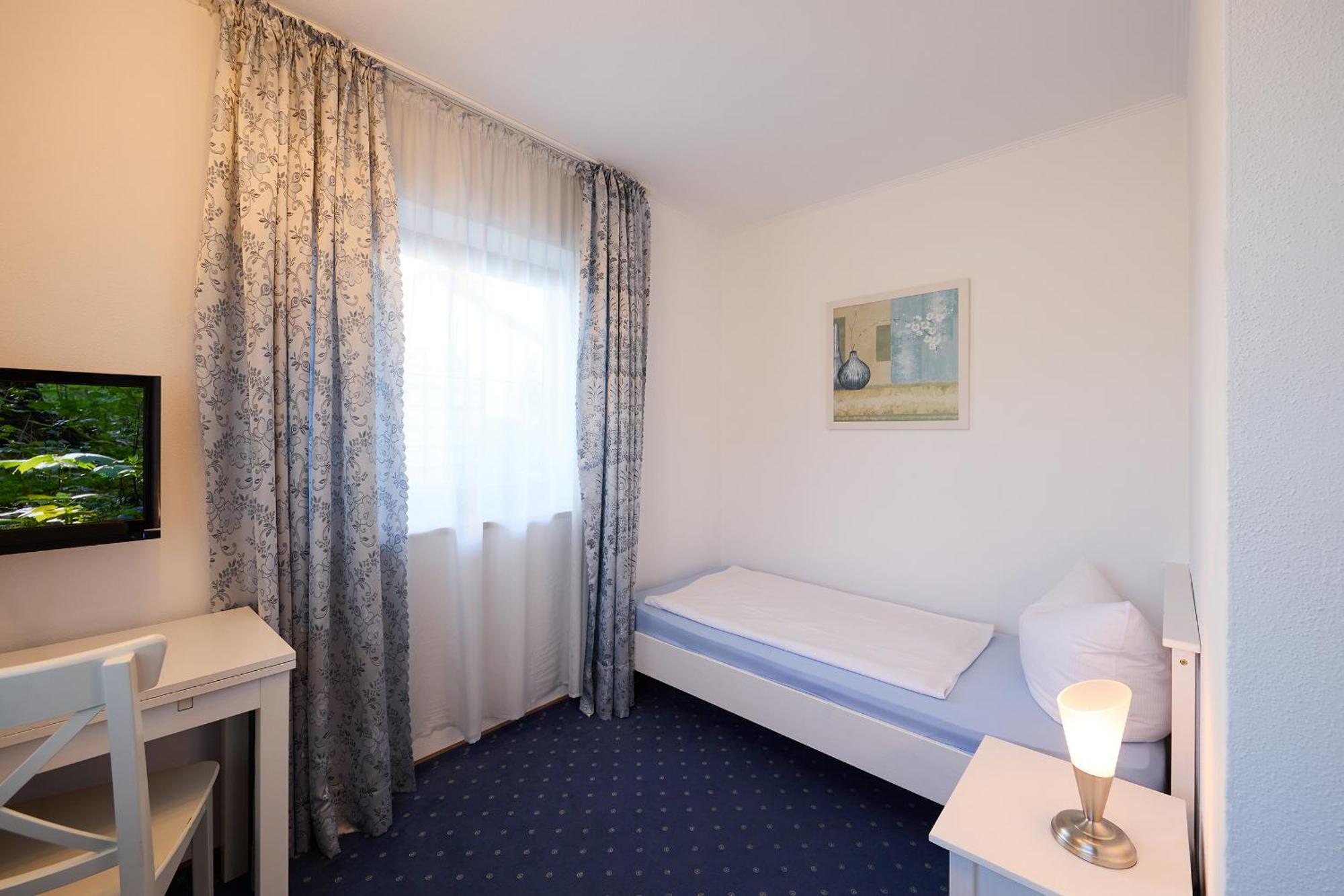 Hotel Garni Demmel Bruckmühl Eksteriør billede